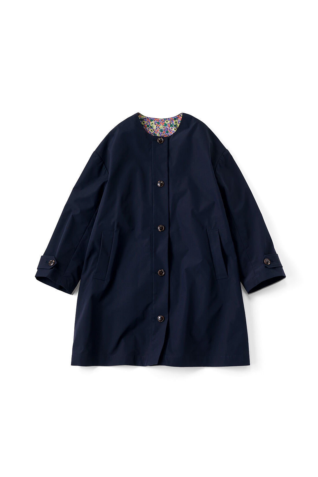 SYRUP. [シロップ．]|シロップ.　アンブレラヨークがひらり　撥水（はっすい）加工の軽やかノーカラーコート〈ダークネイビー〉