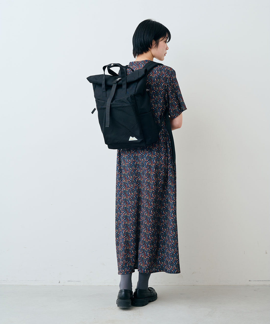 SYRUP. [シロップ．]|【WEB限定】スラッシュロールトップリュック【シロップ．バスケット】|モデル身長：163cm