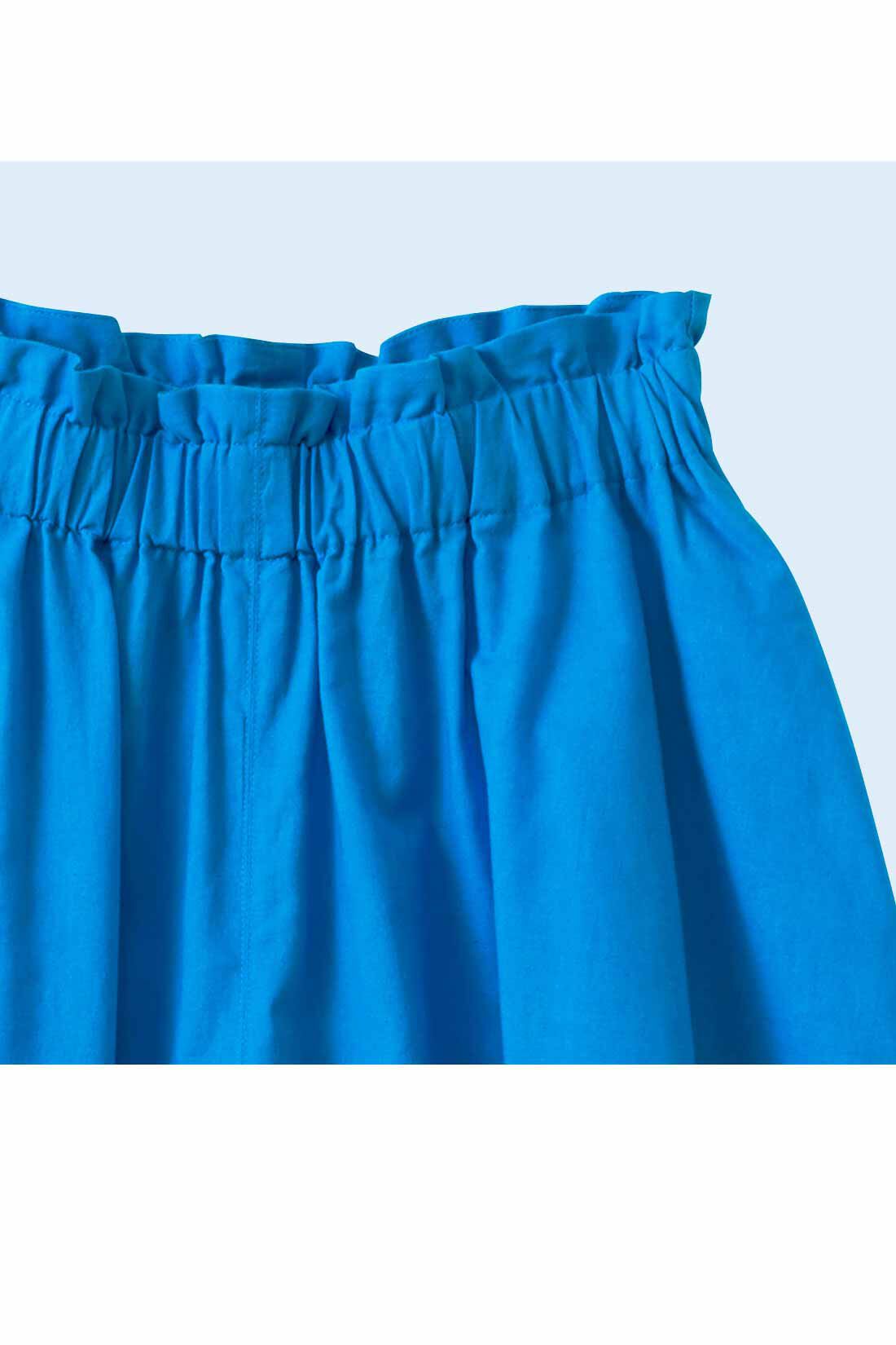 シロップ．|スカートみたいな コットンリネンのボリュームガウチョパンツ〈ブルー〉|ウエストは総ゴム仕様。フリフリデザインが◎。