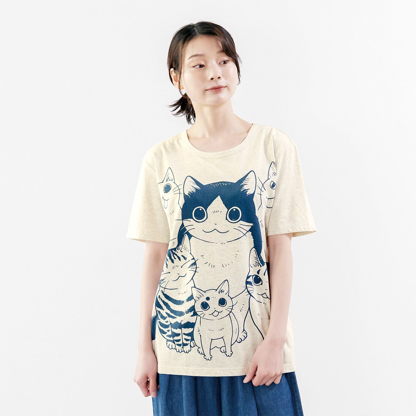 猫部|漫画家 山野りんりんさんとつくった　怒涛の猫圧　猫好き猛アピールTシャツの会|モデル身長165cm サイズM着用