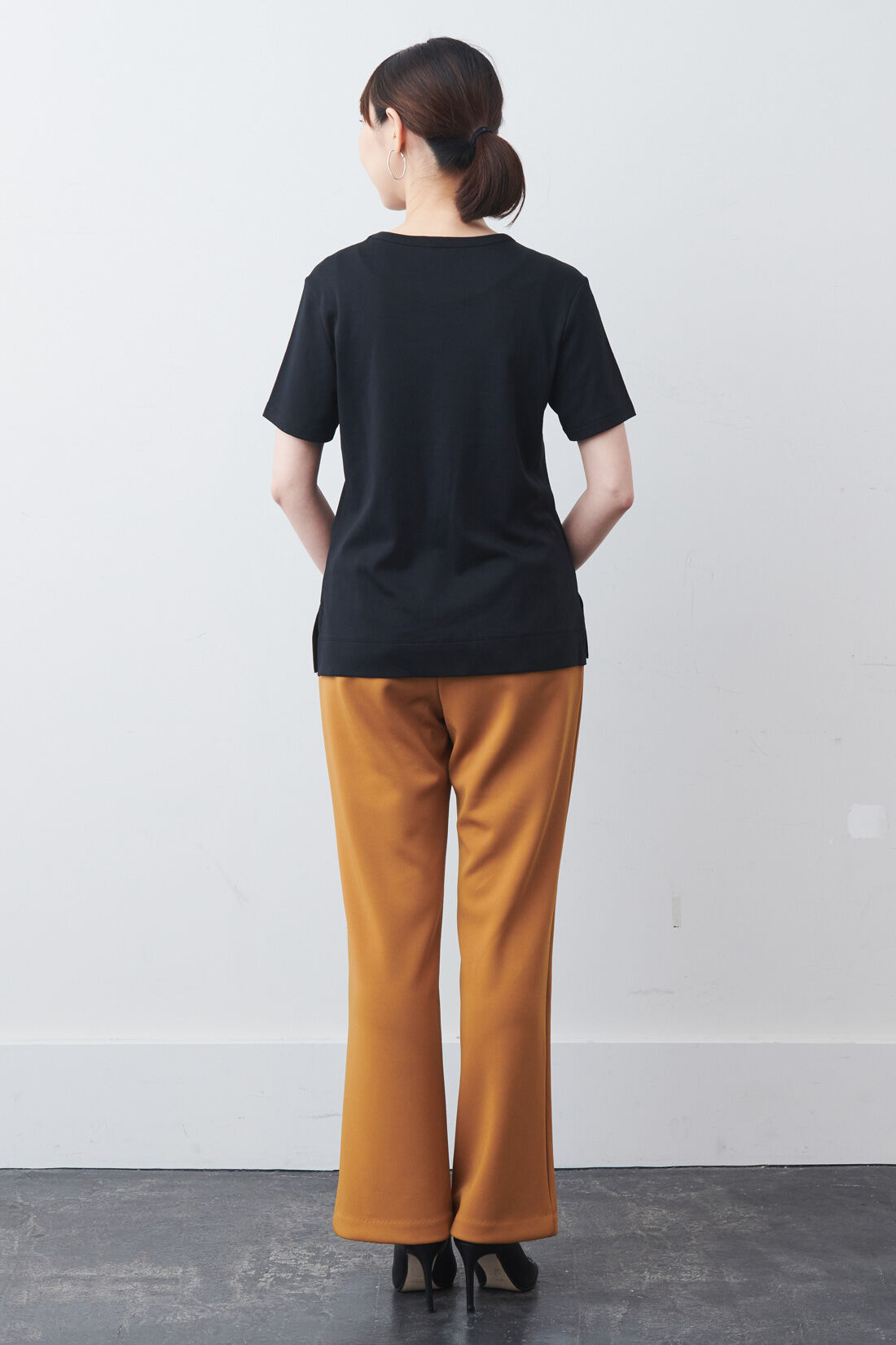 DRECO by IEDIT|DRECOバイヤーズセレクト　大人の高機能スーピマコットンTシャツ〈ブラック〉|モデル身長：160cm・着用サイズ：M