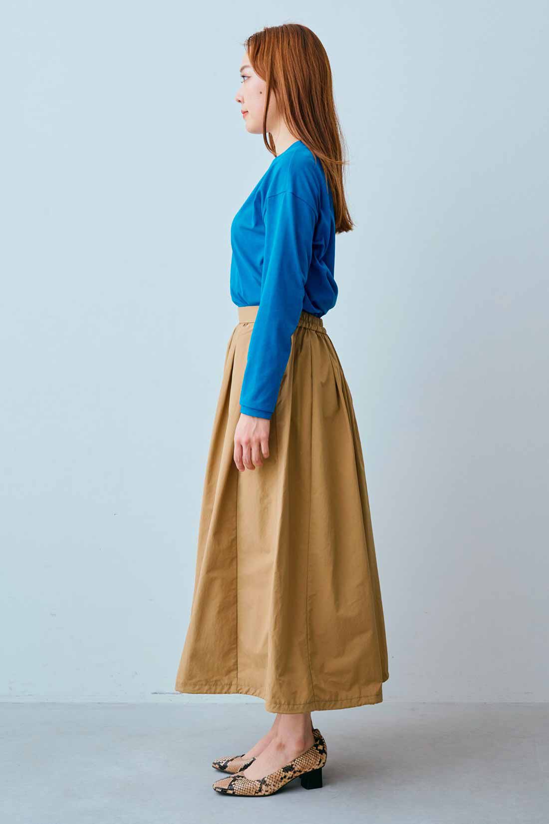 DRECO by IEDIT|【3～10日でお届け】IEDIT[イディット]　撥水＆UVカットがうれしい 2-WAYシルエットスカート〈キャメルベージュ〉|モデル身長：165cm　着用サイズ：M