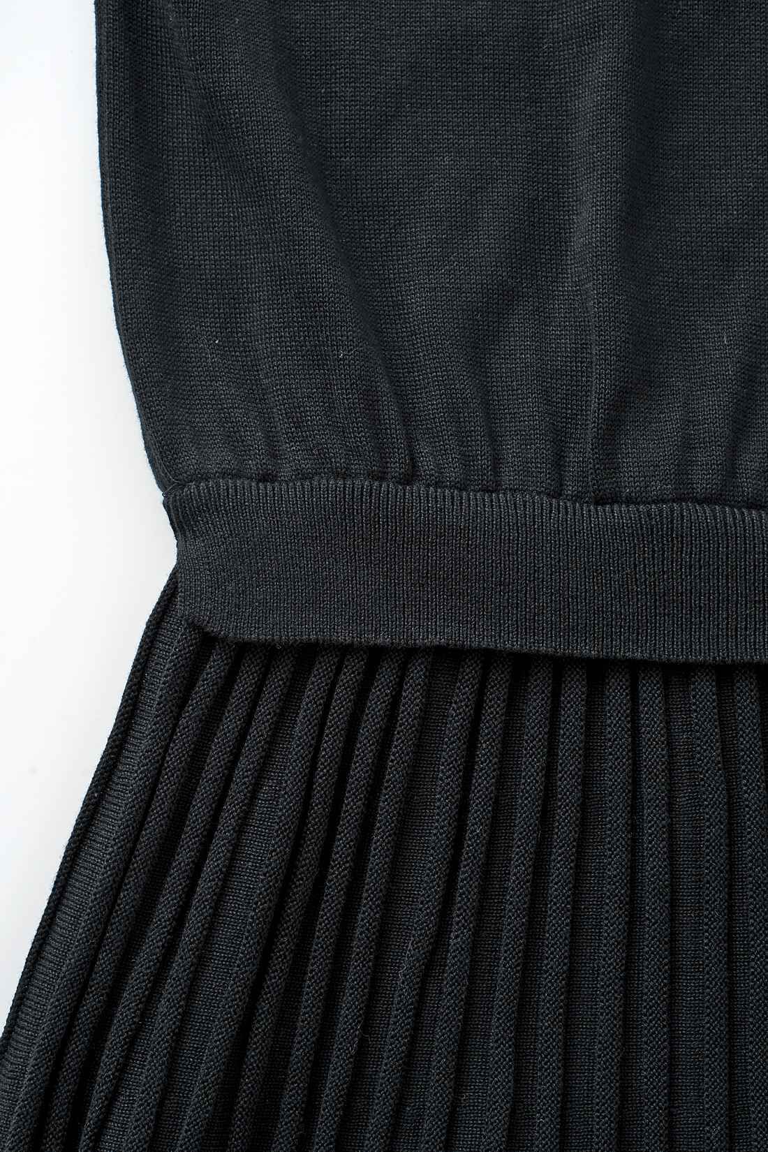 DRECO by IEDIT|DRECO by IEDIT プリーツスカート風の表情を出したドッキングニットワンピース〈ブラック〉|スカート部分は凹凸でプリーツ風のシルエットを再現。