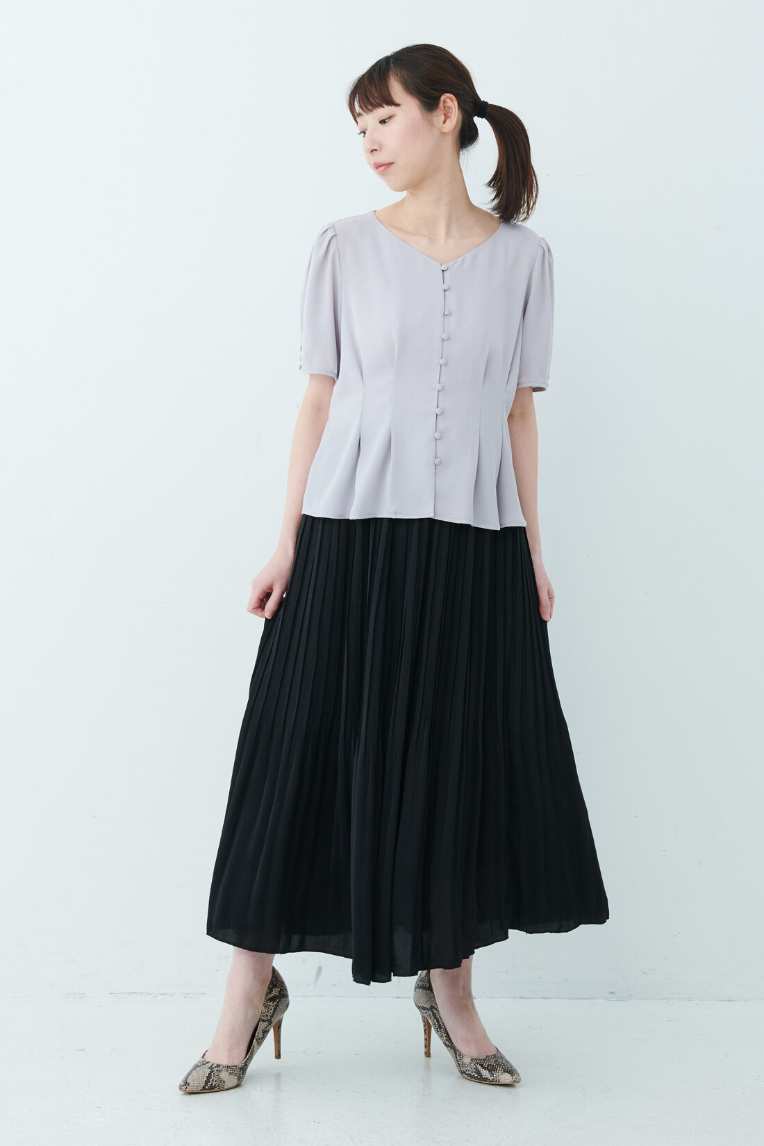 DRECOバイヤーズセレクト　ヴィンテージサテン消しプリーツスカート〈ブラック〉