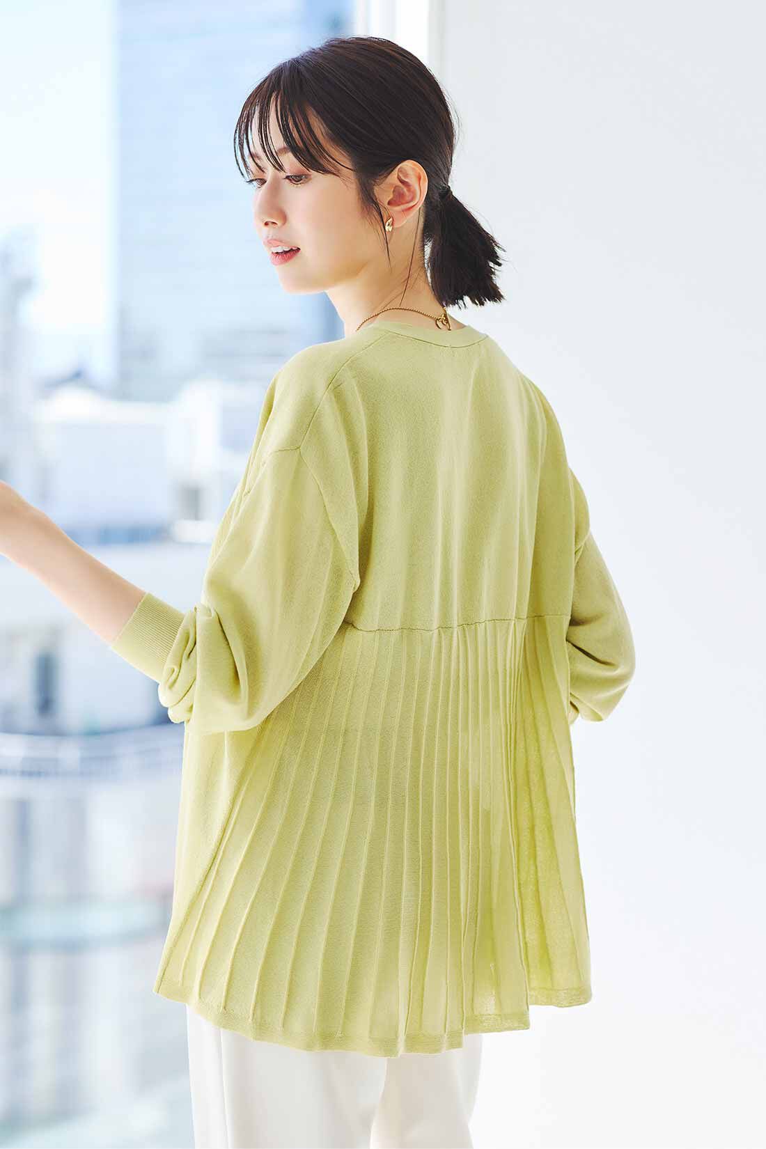 DRECO by IEDIT|【3～10日でお届け】IEDIT[イディット]　後ろ姿が軽やかに華やぐ バックプリーツカーディガン〈ピスタチオイエロー〉