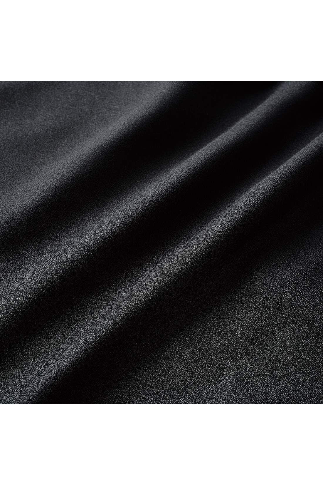 DRECO by IEDIT|DRECOバイヤーズセレクト　タックデザインが旬な　ジョーゼットミディスカート〈ブラック〉|表情のあるジョーゼット素材。