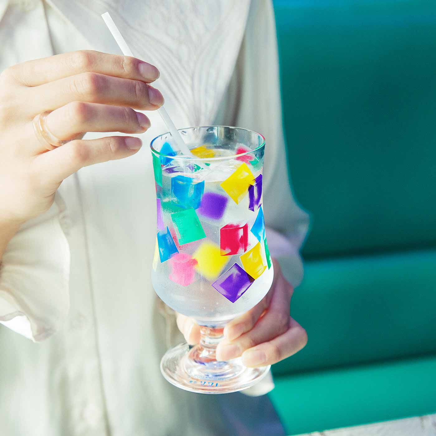 YOU+MORE!|YOU+MORE！ 喫茶ソワレをいつでも愉（たの）しむ ゼリーポンチの脚付きグラスの会|クリームソーダやジュースにぴったりの、ゴブレット型。