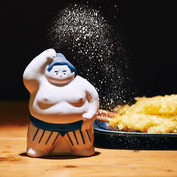 YOU+MORE! | 塩まきを再現できる力士の調味料ケース