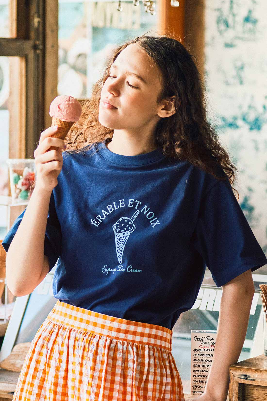 シロップ．特急便|【3～10日でお届け】シロップ． ちょっぴりレトロ気分なアイスクリームのフロッキープリントＴシャツ〈ダブル×オフホワイト〉|これは参考画像です。お届けするカラーとは異なります。