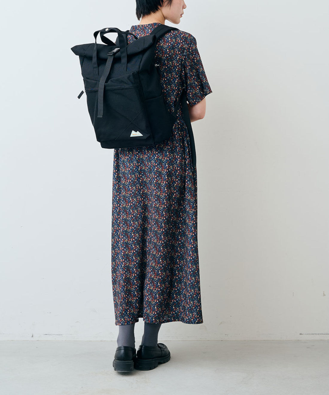 シロップ．特急便|【WEB限定・3～10日でお届け】スラッシュロールトップリュック【シロップ．バスケット】|モデル身長：163cm