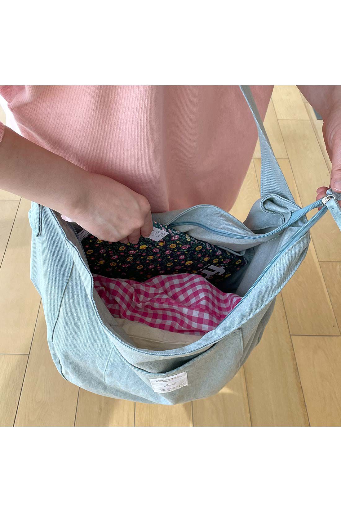 シロップ．特急便|【WEB限定】 ラウンドビッグショルダー|マチたっぷりの大容量。A4も入っちゃう！
