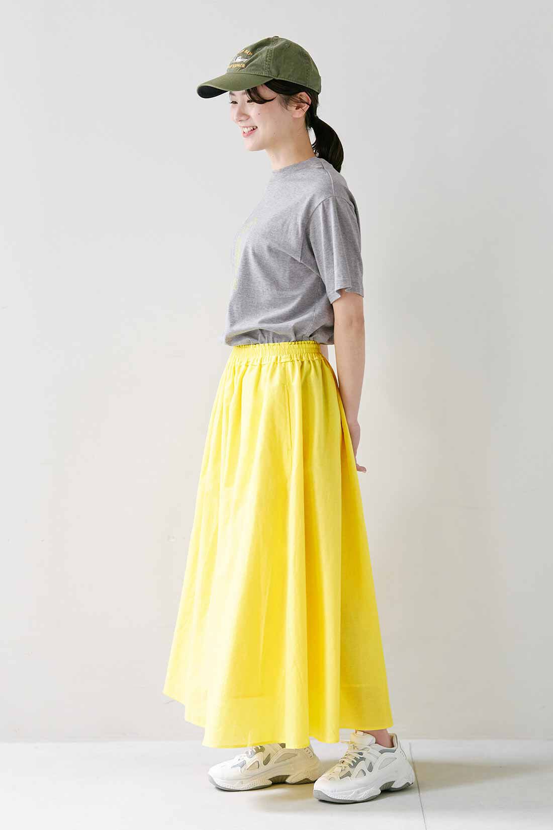 シロップ．特急便|【3～10日でお届け】シロップ． ちょっぴりレトロ気分なアイスクリームのフロッキープリントＴシャツ〈トリプル×グレー〉|身長162cm/Mサイズ着用