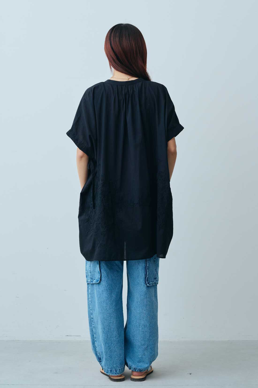 fashion special|【WEB限定・特急便】MEDE19F 〈SELECT〉AAYUSHI　ミルコットンボイルエンブロイダリーチュニックシャツ|2：ブラック・モデル身長：163cm
