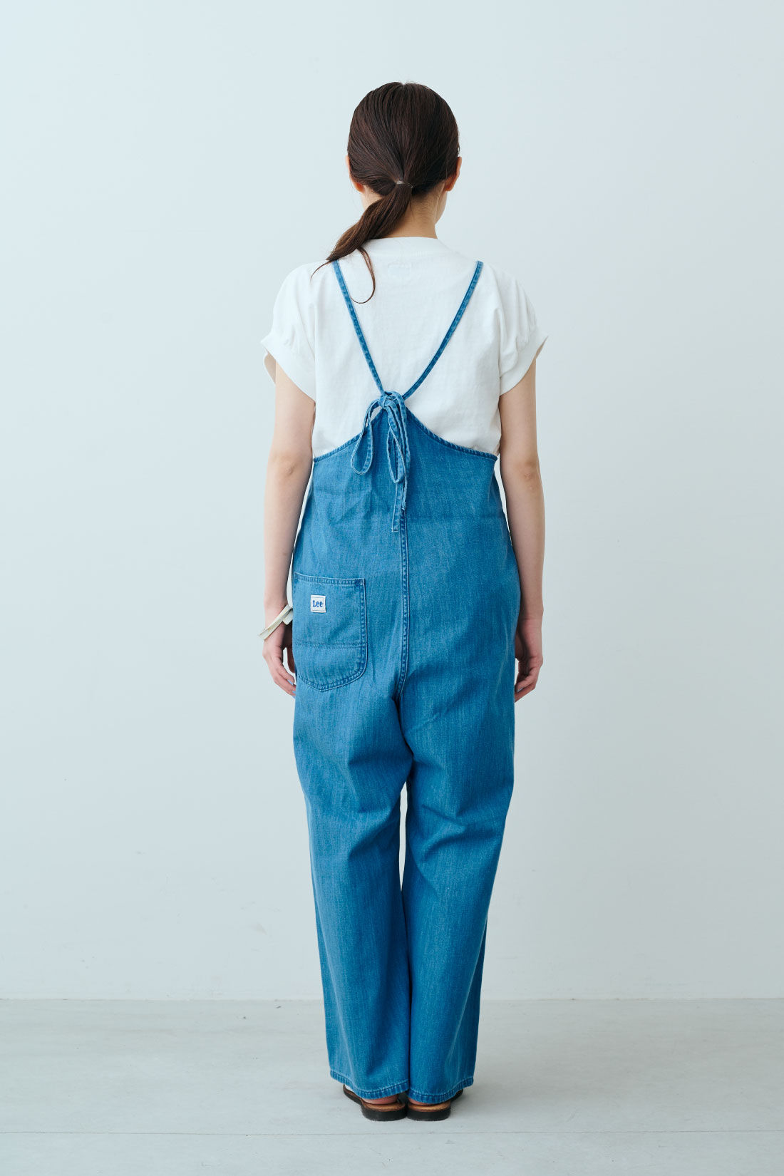 fashion special|【WEB限定・特急便】　Lee LITE CAMISOLE SALOPETTE|3：ブルー　モデル身長：163cm