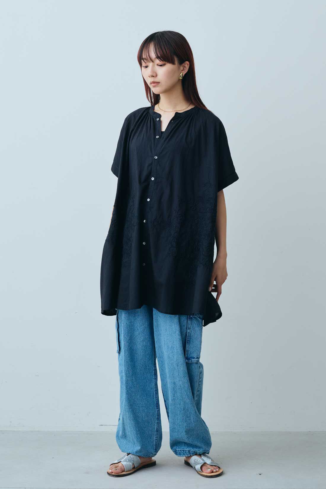 fashion special|【WEB限定・特急便】MEDE19F 〈SELECT〉AAYUSHI　ミルコットンボイルエンブロイダリーチュニックシャツ|2：ブラック・モデル身長：163cm