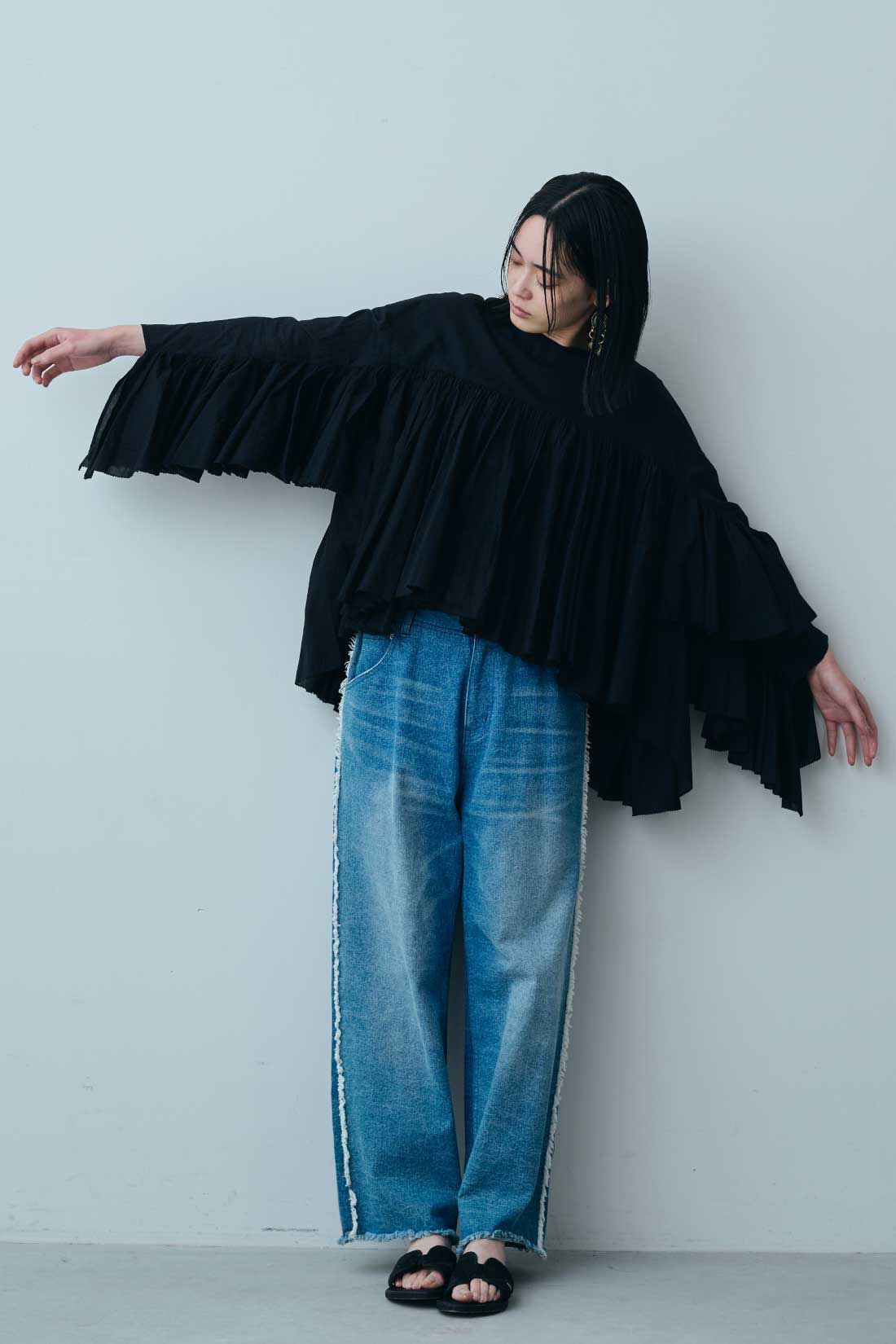 fashion special|【WEB限定・特急便】MEDE19F 〈SELECT〉AAYUSHI　スリーブフリルブラウス