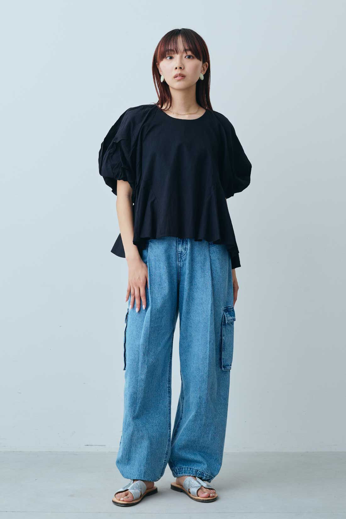 fashion special|【WEB限定・特急便】MEDE19F 〈SELECT〉AAYUSHI　コットンスラブパフスリーブブラウス|2：ブラック・モデル身長：163cm