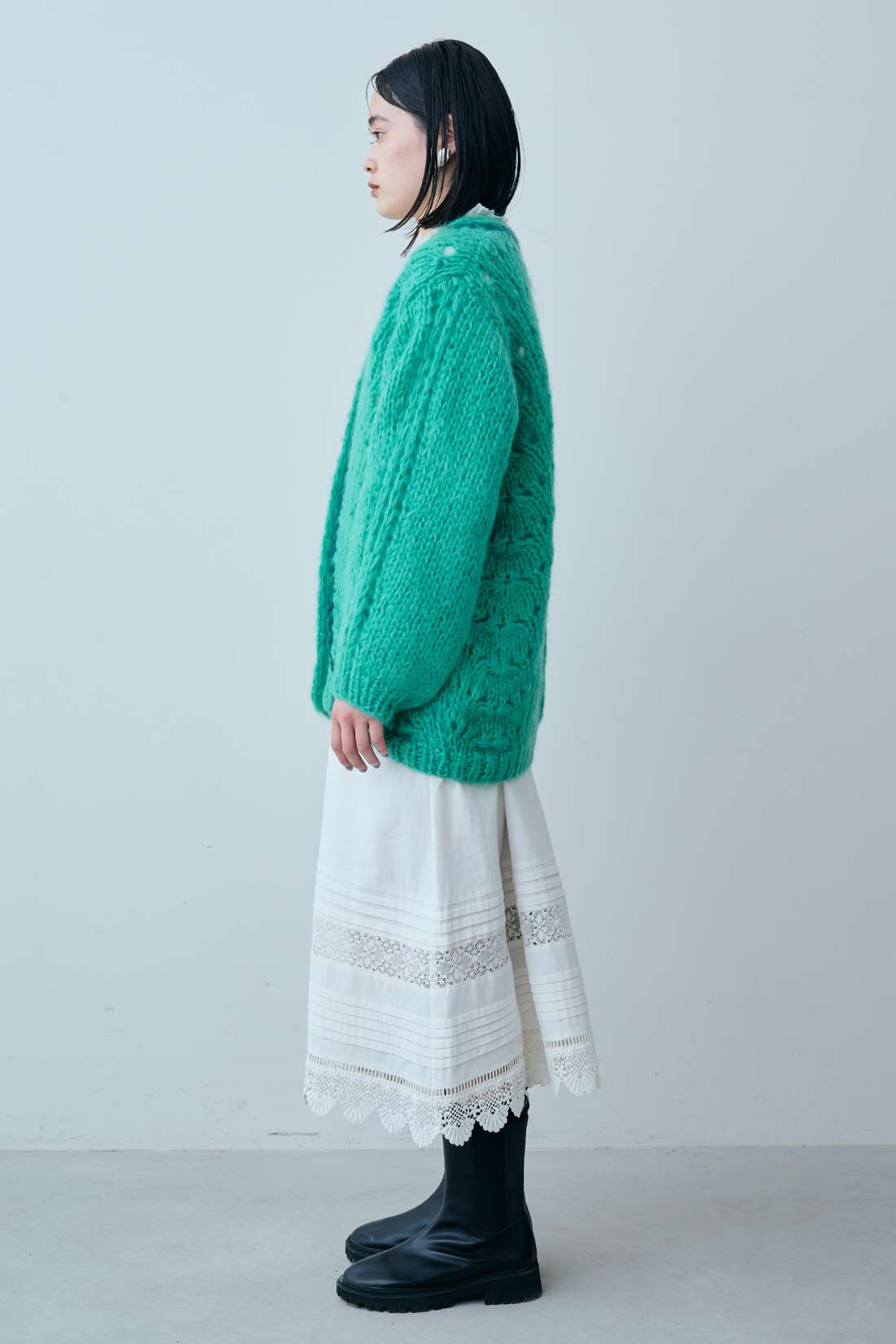 fashion special|【WEB限定・特急便】　Cecconi 手編みニットカーディガン|2：グリーン　モデル身長：167cm