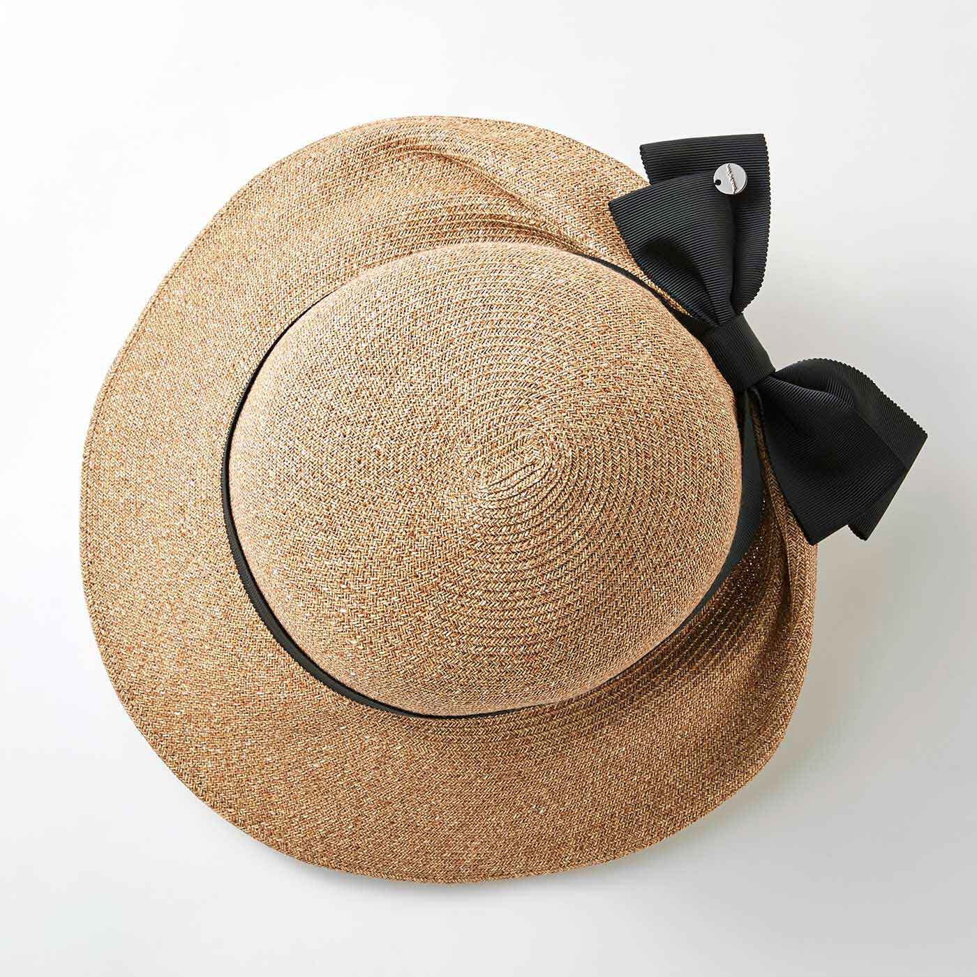 FelissimoLX|LX　since1940老舗マキシン　キャペリンハット〈ベージュ〉（キャリング保管ケース付き）|マキシンの帽子は、上から見てもとてもきれい。