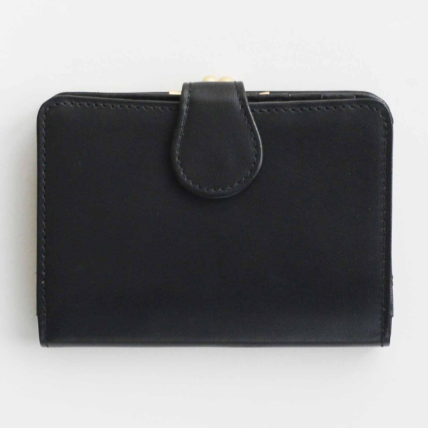 ＆Stories|職人が誂えた 仕草華やぐ 大人の馬革折り財布〈黒鍵色〉[本革 財布：日本製]|手にしっくり収まる、絶妙サイズの折り財布