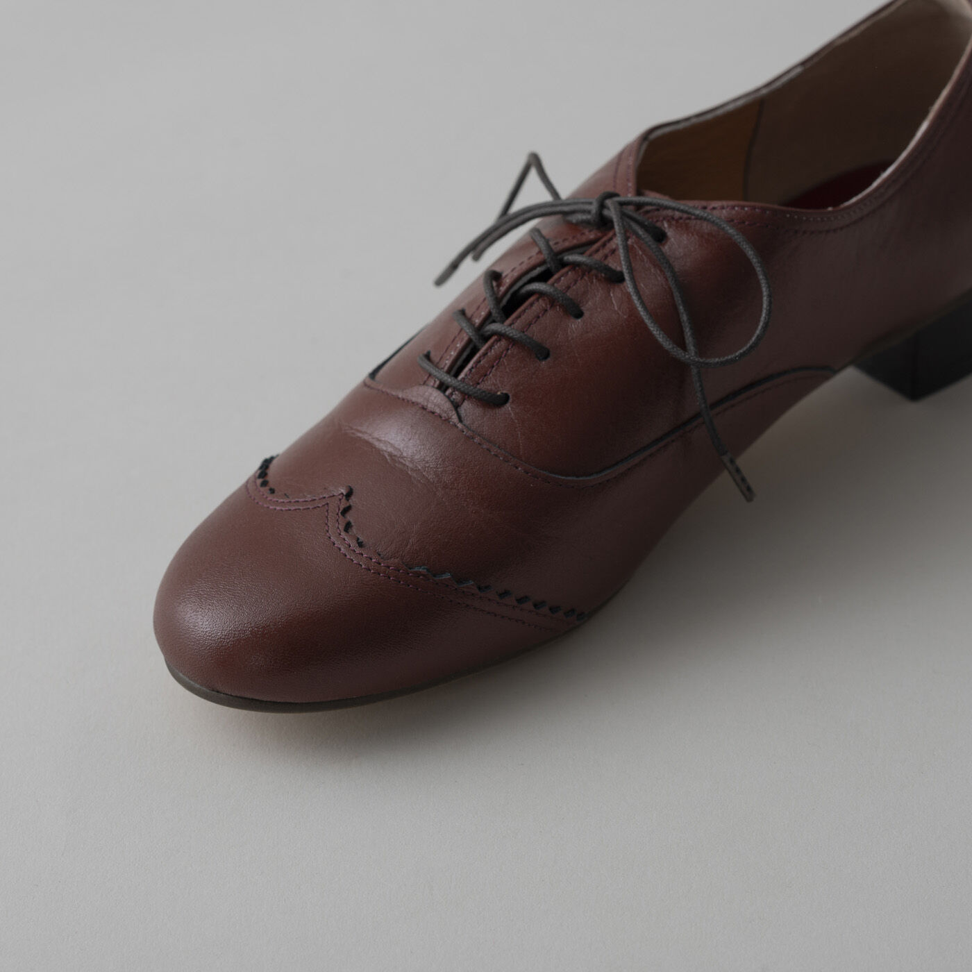 ＆Stories|長田の靴メーカーと作った　職人本革のレースアップシューズ〈レッドブラウン〉