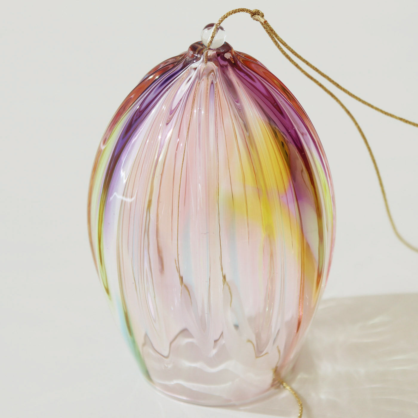 ＆Stories|小田原のガラス職人が作った　オーロラが溶け込んだ宙吹き風鈴|どんなオーロラ色が届くかお楽しみに。