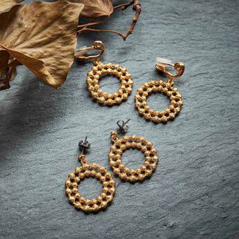 ＆Stories | 群馬刺繍工房糸の宝石の耳飾り〈ゴールド色〉