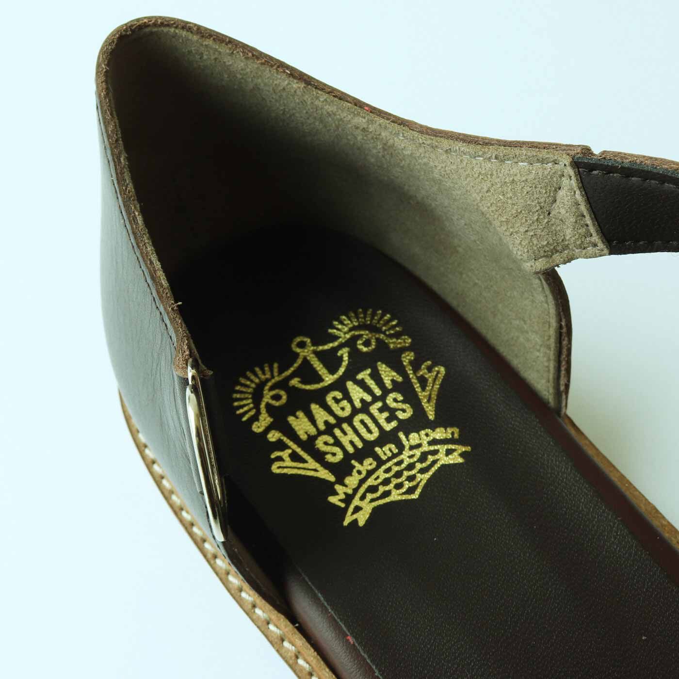 ＆Stories|靴デザイナーの理想で仕上げた 職人本革のフィッシャーマンシューズ〈ブラウン〉|かかとにはかわいいロゴプリント。