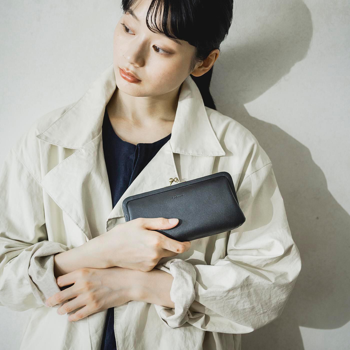 日本職人プロジェクト（Pre-order）|大阪の財布専門工場が作った 職人本革の革巻きがま口長財布〈ブラック〉 [本革 財布：日本製]