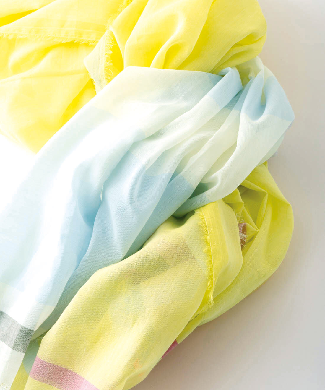 ＆Stories|テキスタイルデザイナーと作った 播州織のそよ風みたいなストール〈レモンイエロー〉[日本製]