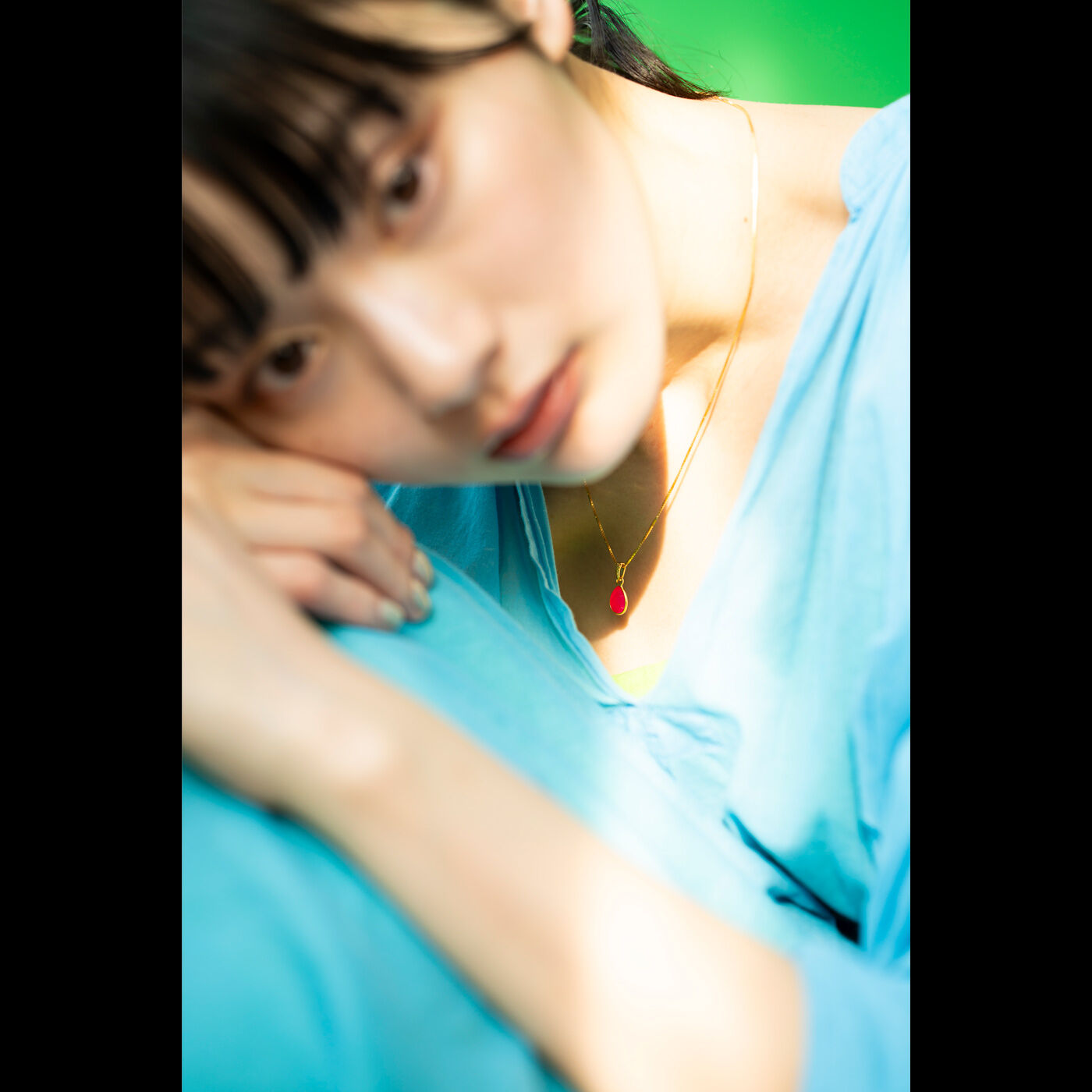 滋賀のアクセサリー職人が手掛けた　天然石のネックレス〈フューシャピンクカルセドニー〉