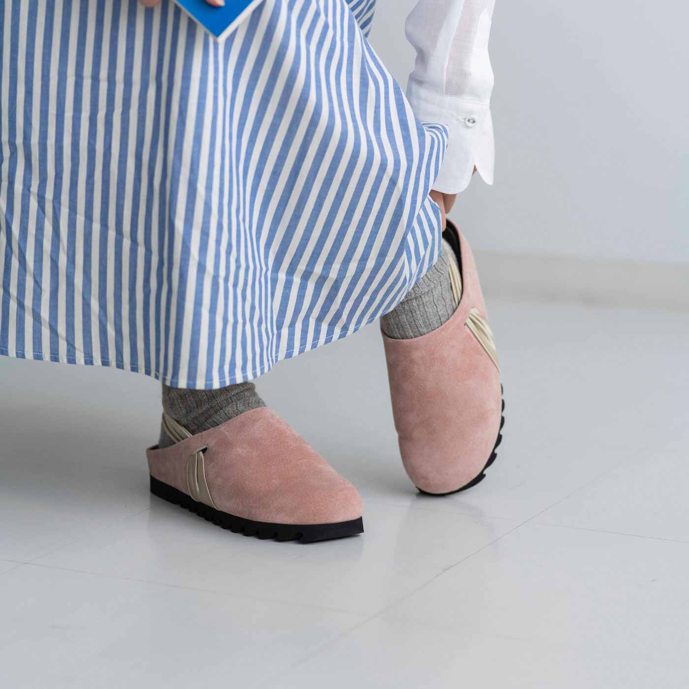 ＆Stories|長田の靴職人が作った 職人本革のパニーニサボシューズ〈ストロベリー〉|足指が広がって気持ちよく、どこまでも歩けそうな履き心地。