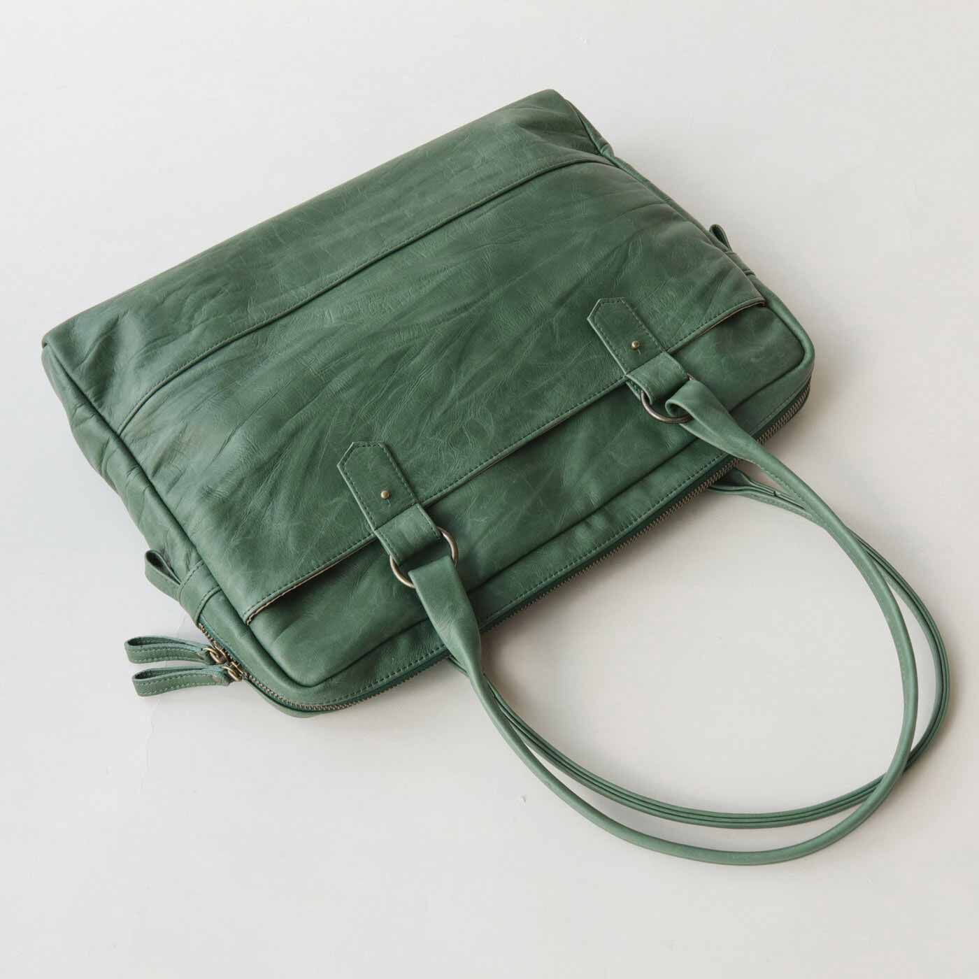 ＆Stories|鞄デザイナーと作った 職人本革のブリーフバッグ〈ブリリアントターコイズ〉[本革　鞄：日本製]|肩掛けしやすい細目の持ち手もオールレザー。