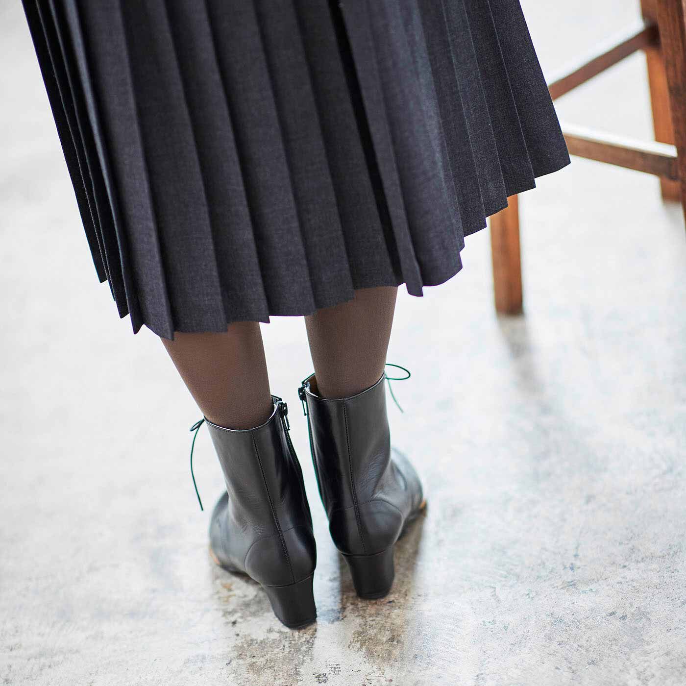 ＆Stories|長田の靴職人が作った 職人本革の凜とした編み上げブーツ〈ブラック〉|ヒールが苦手な方も、このブーツの安定感ならきっと大丈夫！