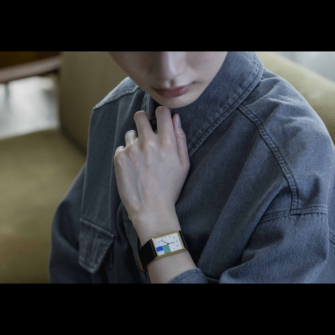 ＆Stories|金沢の時計職人が手掛けた 白銀比に見惚れる腕時計〈メルティングスノー・ブラック〉