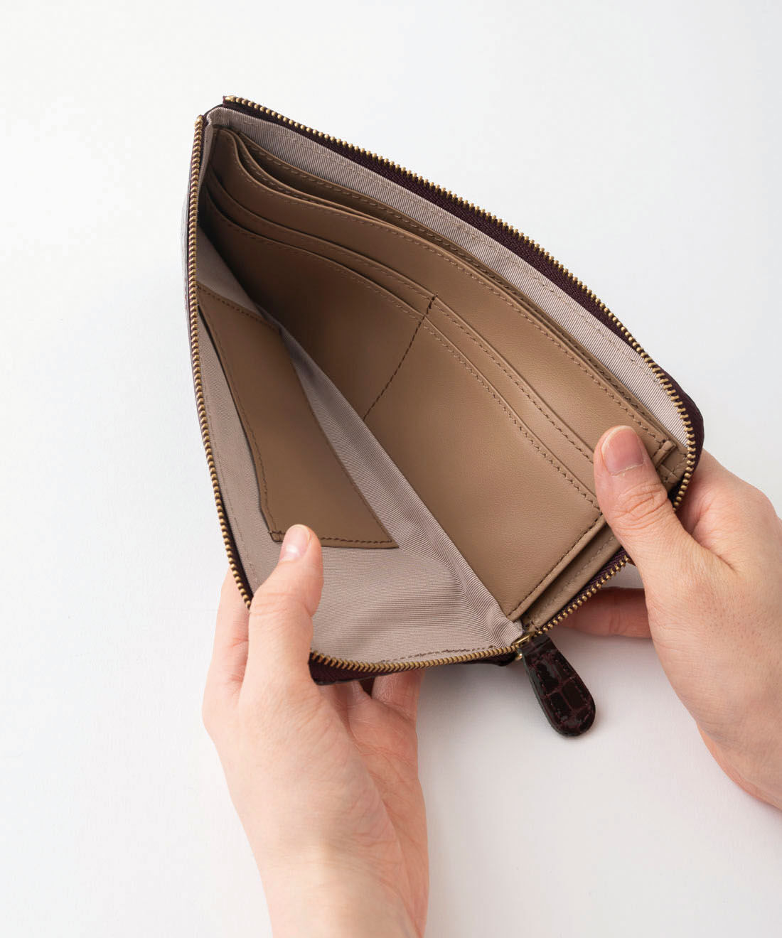 ＆Stories|財布職人が作った 職人本革のブレッシングウォレット〈ワインパープル〉[本革 財布：日本製]