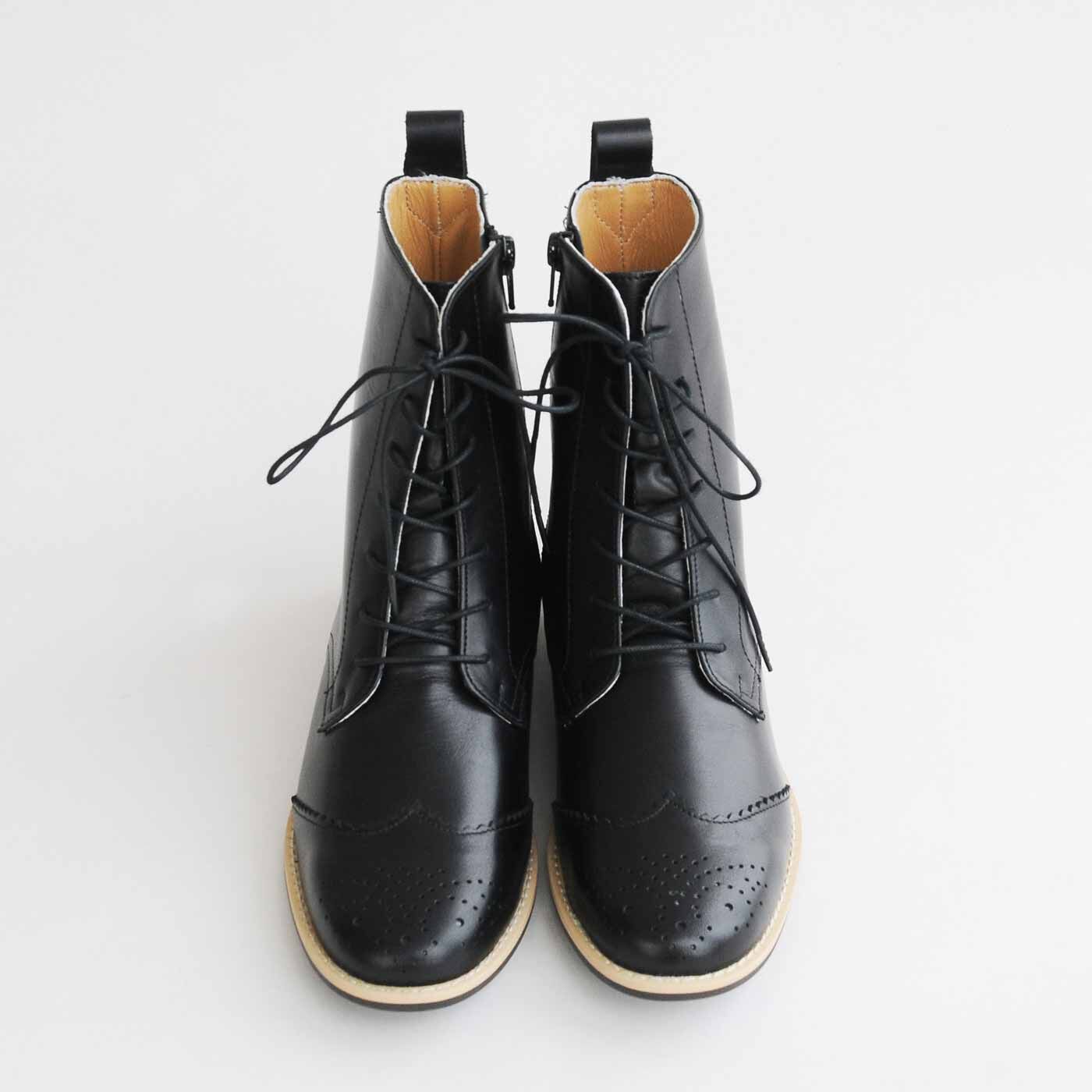 ＆Stories|長田靴職人が叶えた 理想の本革ウィングチップブーツ〈クラシックブラック〉[本革 ブーツ：日本製]|美しいクラシックブラックは上品な佇まい。
