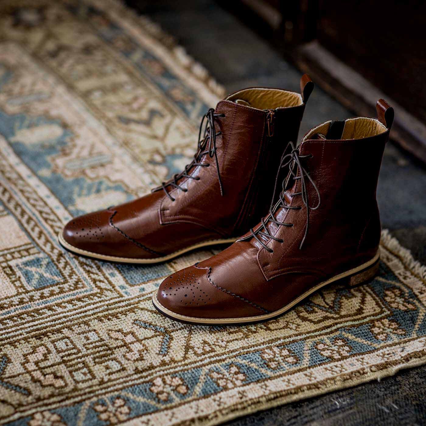 ＆Stories|長田の靴職人が作った　職人本革のウィングチップブーツ〈レッドブラウン〉|神戸長田・本革靴シリーズの中でも名品といわれる、編み上げのウイングチップブーツ。