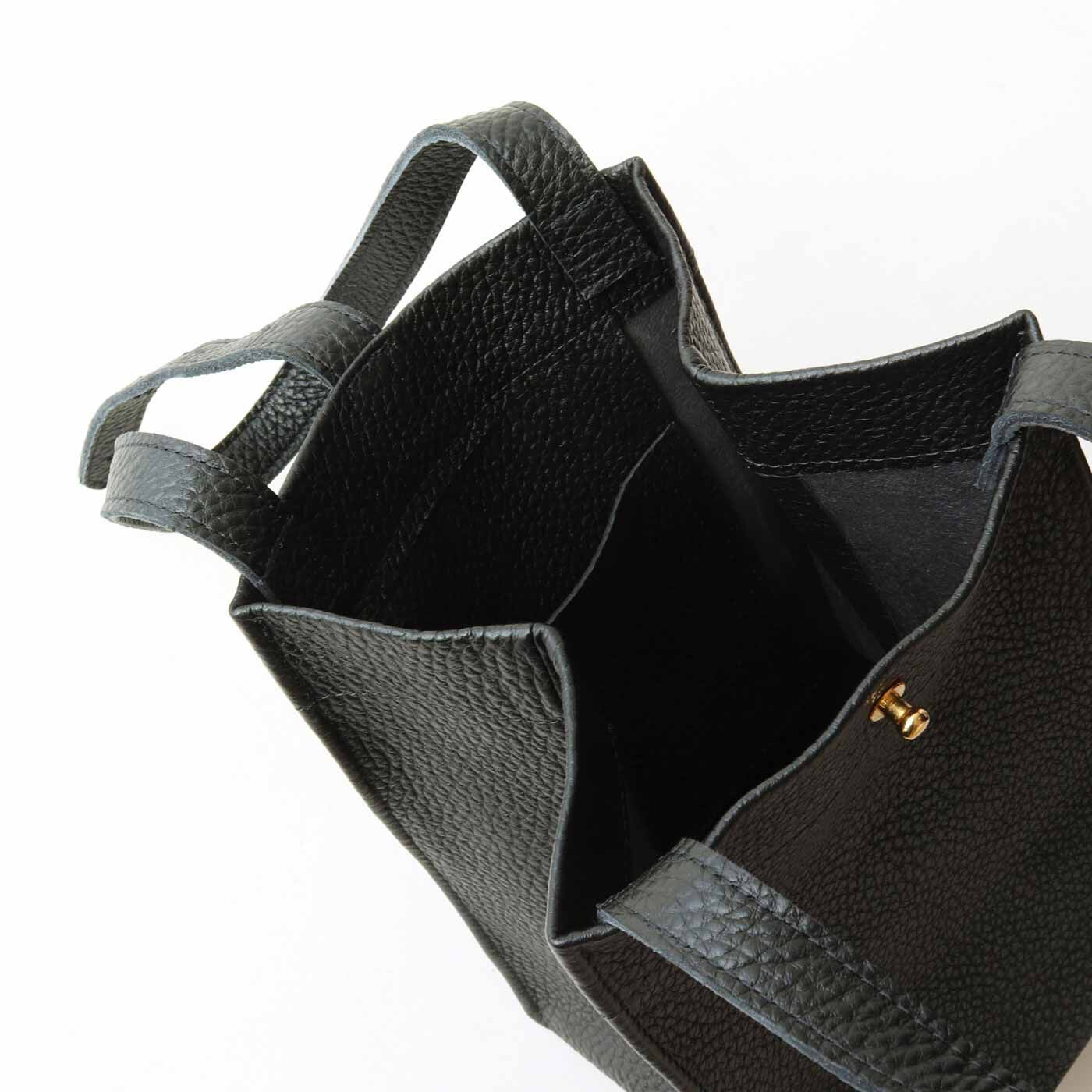 ＆Stories|福岡の鞄作家が作った 職人本革のミルクボトルトートバッグ〈ブラック〉|内ポケット1個付き。裏地がないので軽やかです。