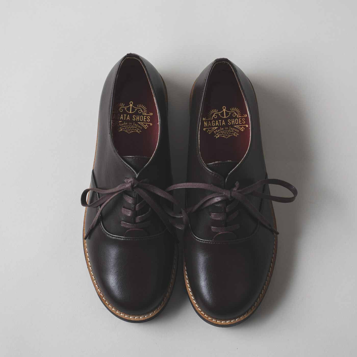 ＆Stories|長田の靴職人が作った 職人本革のポストマンシューズ〈ダークブラウン〉|うれしい7サイズ（22.5?25.5cm）展開で、ぴったりサイズが見つかります。