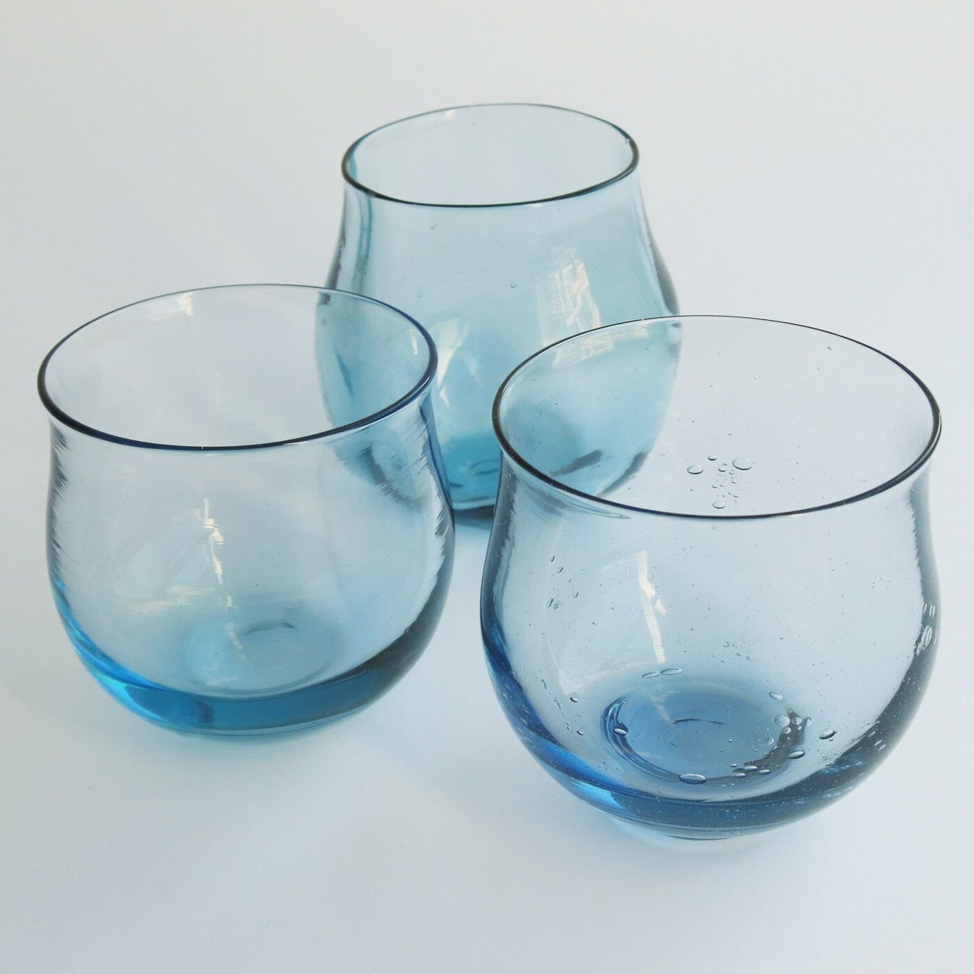 ＆Stories|小田原のガラス職人が作った 海と空が溶け込んだ宙吹きグラス〈2個セット〉