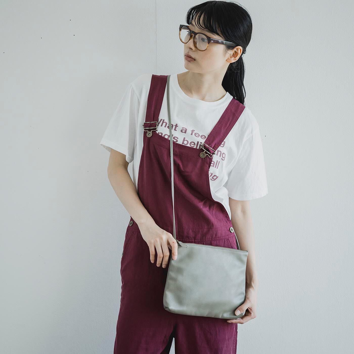 ＆Stories|ファッションスタイリストと作った 職人本革のスタイリストポシェット〈ニュアンスグレー〉[本革 鞄：日本製]