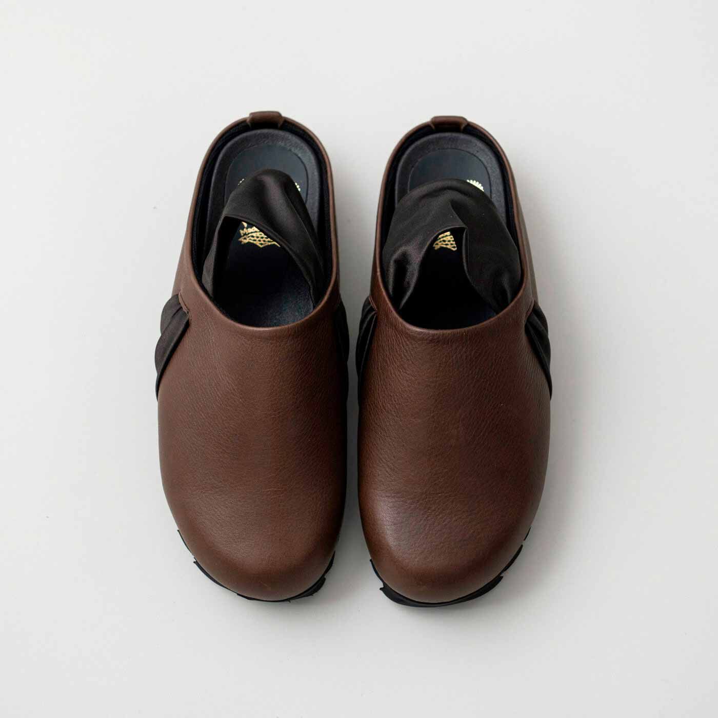 ＆Stories|長田の靴職人が作った　職人本革のパニーニサボシューズ〈ショコラ色〉|いろんな人の足型に合うようにと設計された形状は、つま先までストレスフリー。