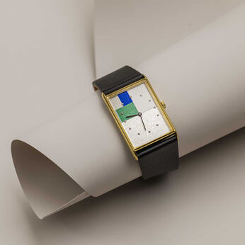 ＆Stories | 金沢職人白銀比に見惚れる腕時計〈スノー・ＢＫ〉