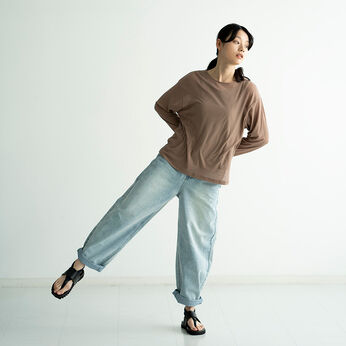 ＆Stories | 職人本革トングシューズ〈ブラック・ボタニカル〉