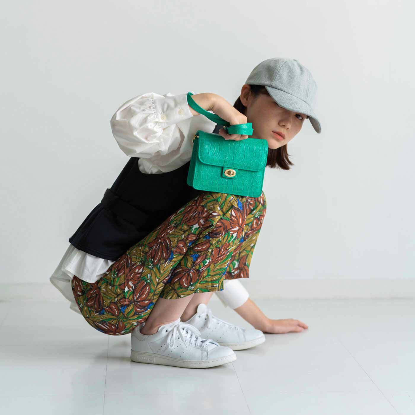 monzee モンジー エメラルドグリーン 非売品 バッグ 新品未使用 monzee モンジー エメラルドグリーン 非売品 バッグ 新品未使用