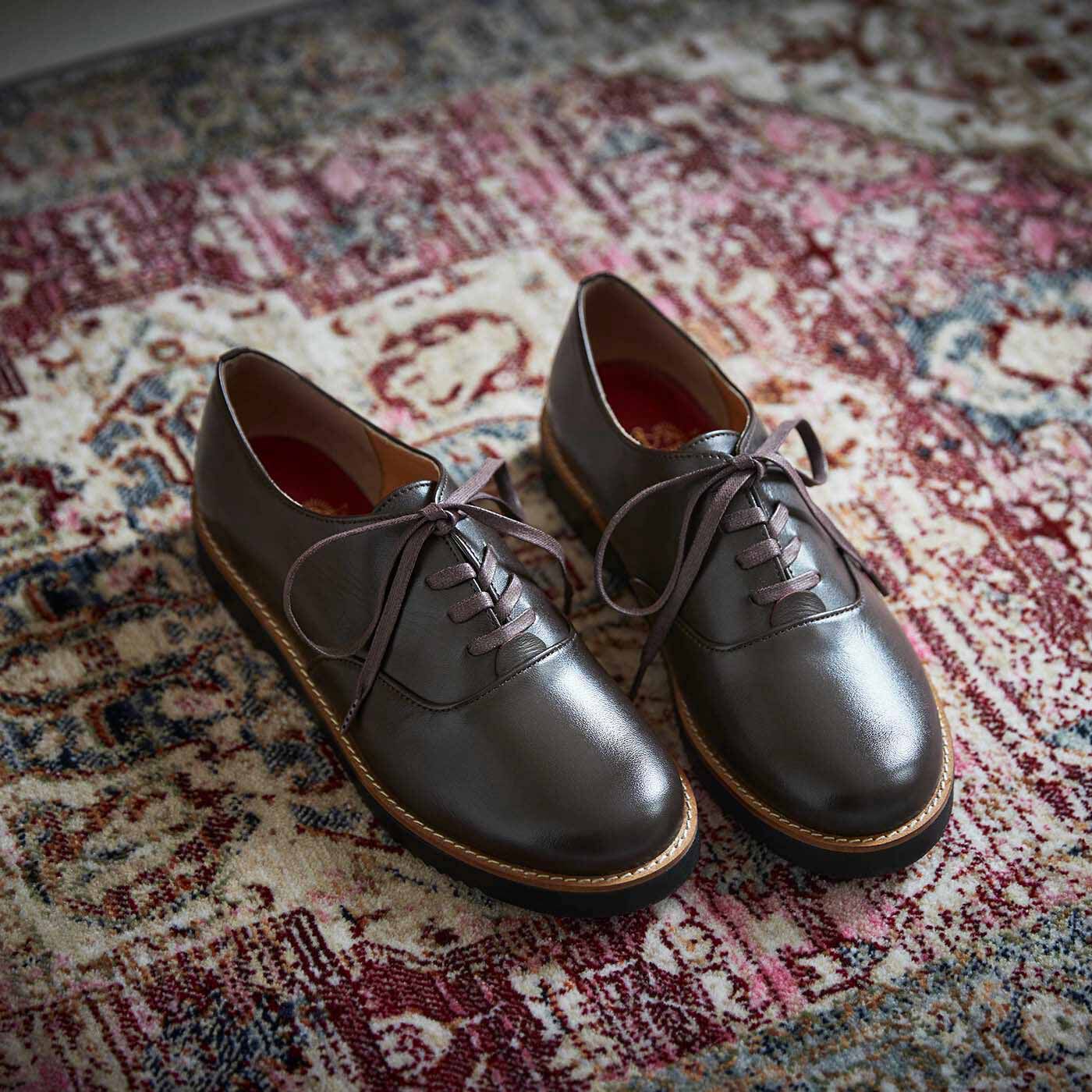 ＆Stories|長田の靴職人が作った 職人本革のポストマンシューズ〈ダークブラウン〉|郵便配達員の人が履いていた、丈夫で歩きやすいシューズを参考に長田の靴職人が作り上げたポストマンシューズの3代目モデル。
