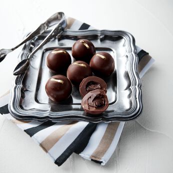 幸福のチョコレート | シャルボネルミルクヘーゼルナッツクリームトリュフ