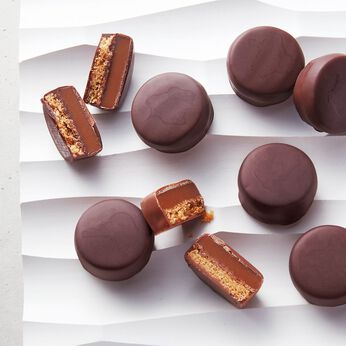 幸福のチョコレート | ヨハン　デュボワ　ブルターニュのキャラメルサブレ