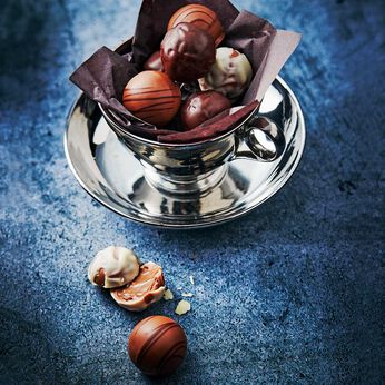 幸福のチョコレート | コンフィズリー　ルス　アルコールトリュフ